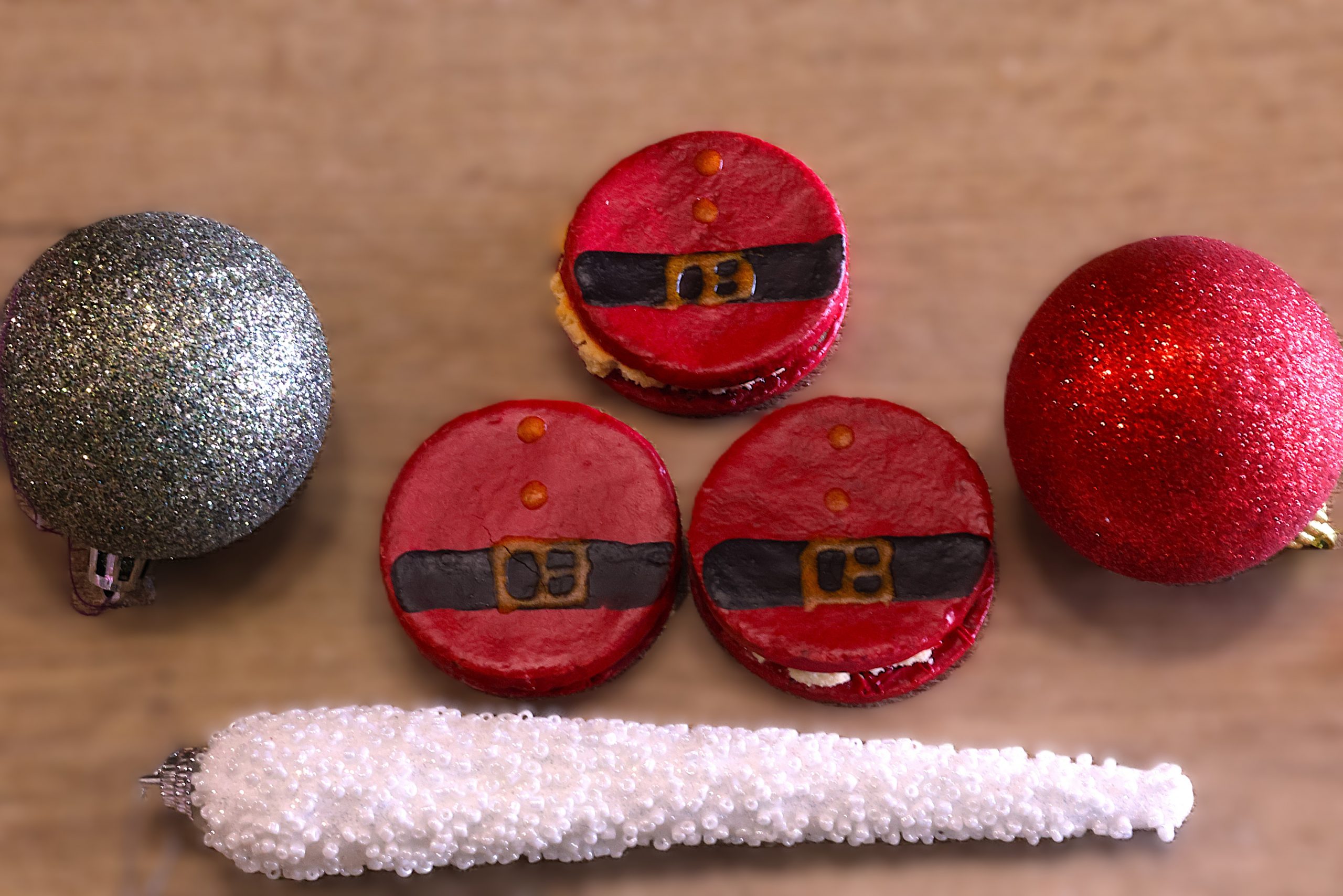 Macarons Ventre du Père Noël - Cooka's Cookies Macarons Ventre du Père Noël - Cooka's Cookies